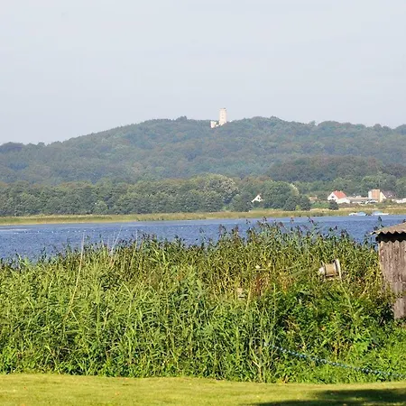 Top-fewo-mit-seeblick-in-seedorf *